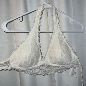 Gilly Hicks (HOLLISTER) bralette